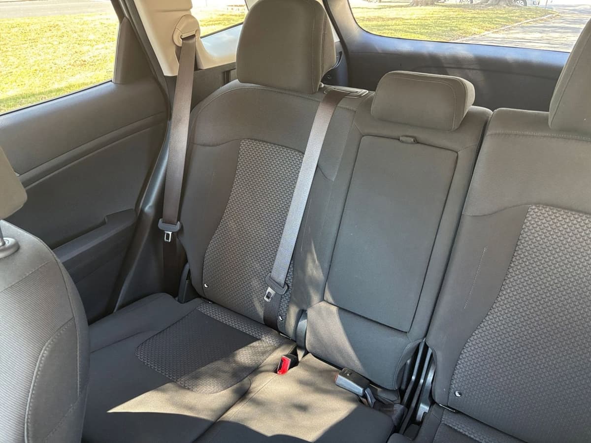 2025 Kia Sportage - Image 34