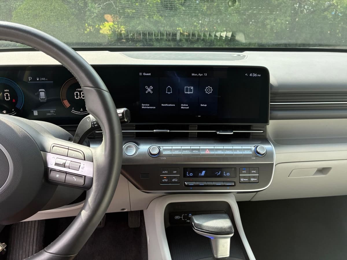 2025 Hyundai Kona - Image 13