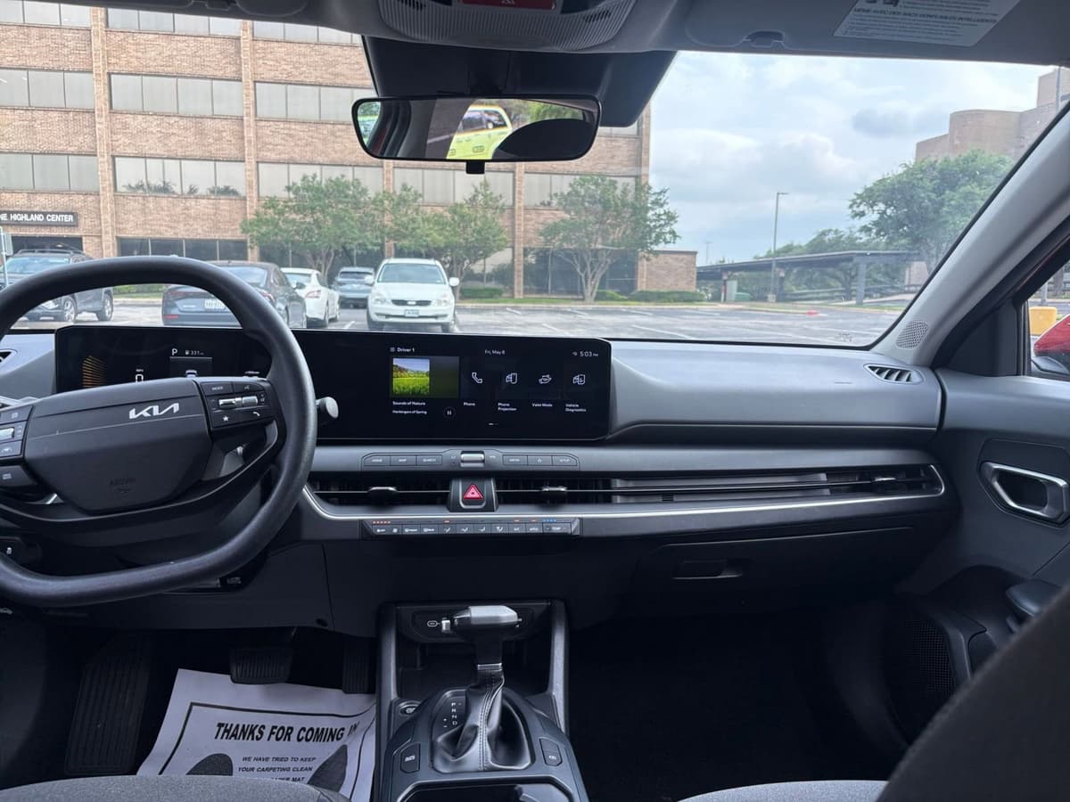 2025 Kia K4 - Image 26
