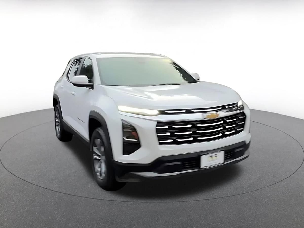 2025 Chevrolet Equinox - Image 3