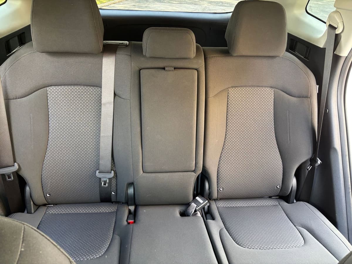 2025 Kia Sportage - Image 33