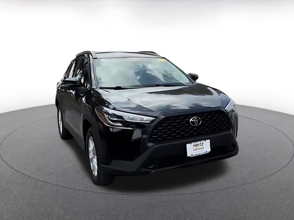 2025 Toyota Corolla Cross - Image 3