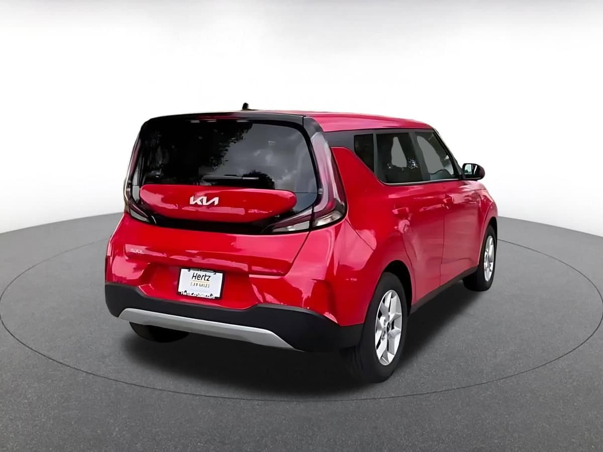 2025 Kia Soul - Image 12