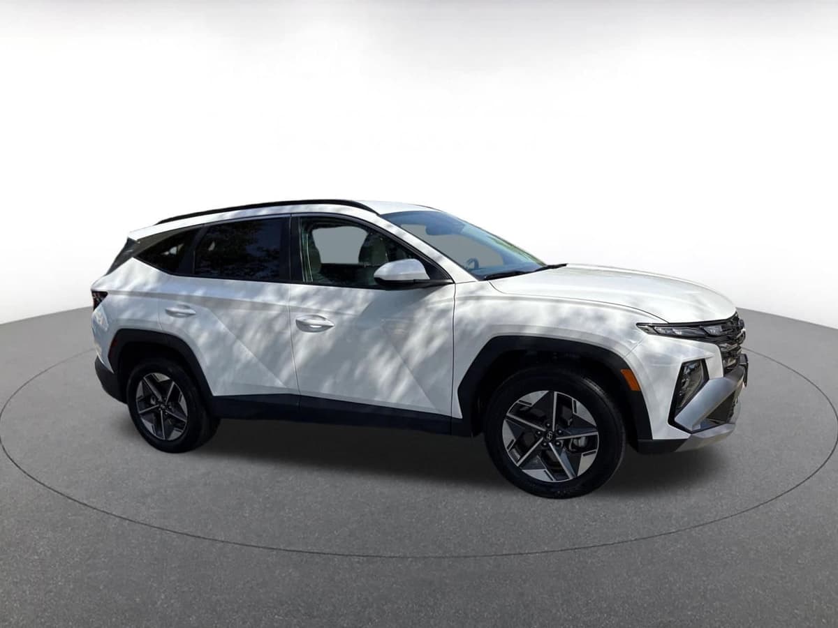 2025 Hyundai Tucson - Image 1