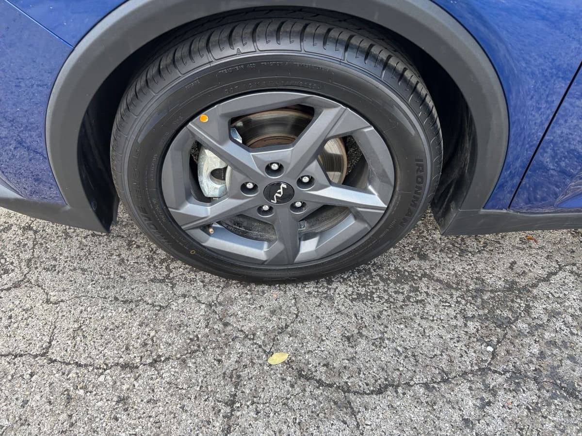 2025 Kia K4 - Image 25