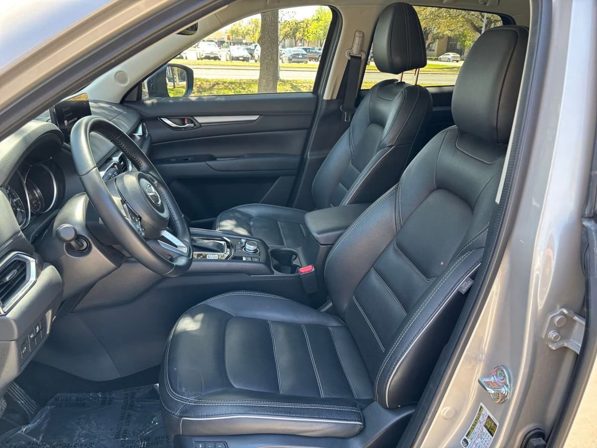 2025 Mazda CX-5 - Image 32
