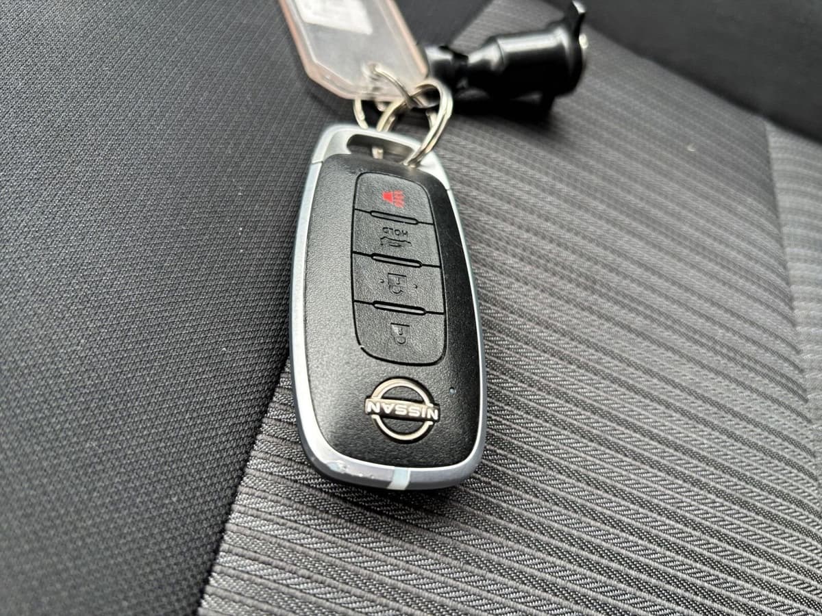 2025 Nissan Sentra - Image 18