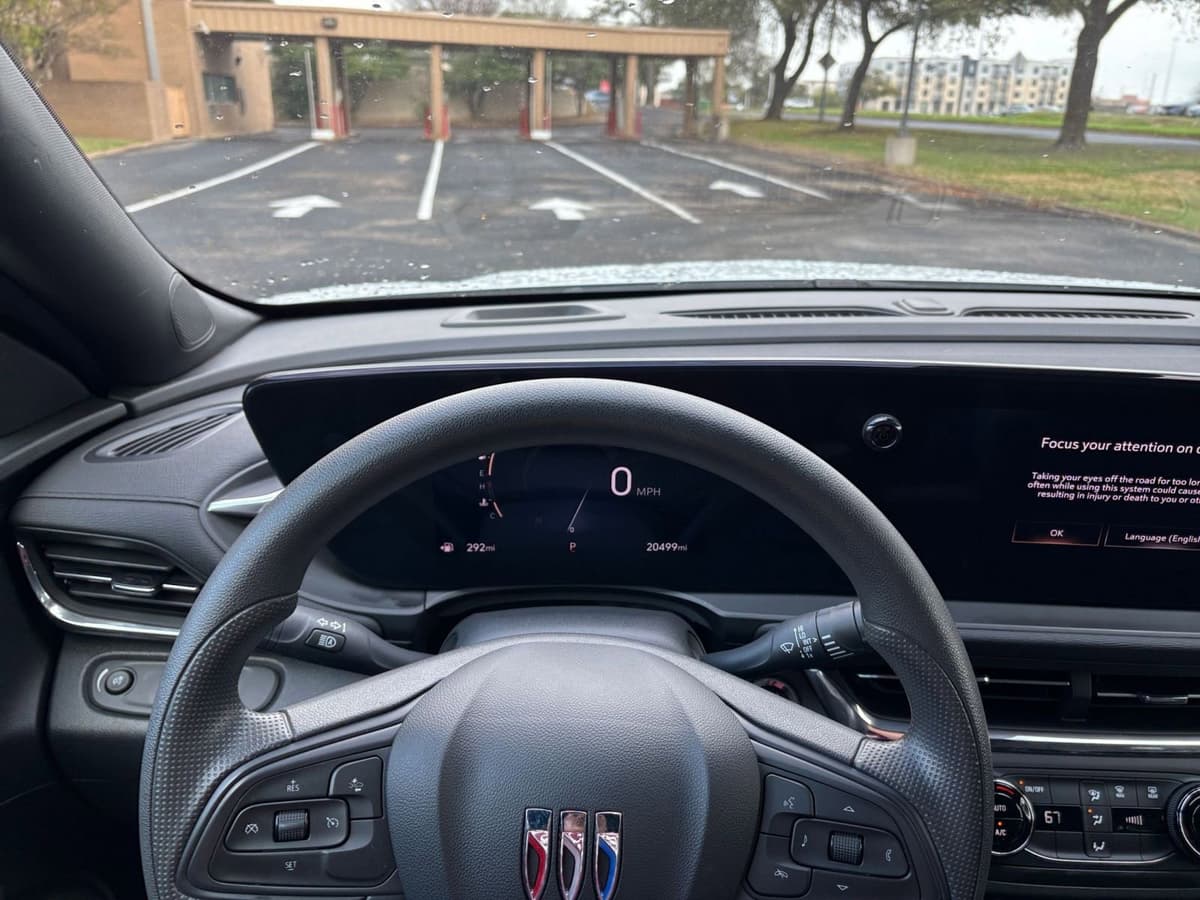 2025 Buick Envista - Image 29