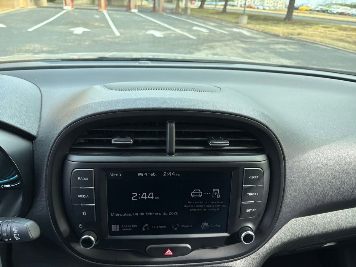 2025 Kia Soul - Image 17