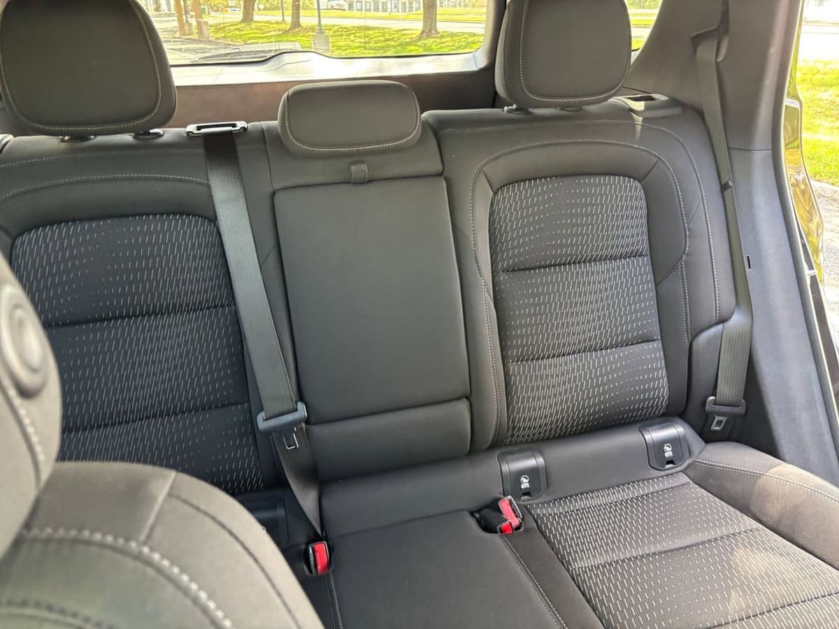 2025 Chevrolet Equinox - Image 32