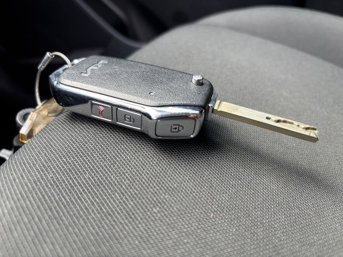 2025 Kia Sportage - Image 20