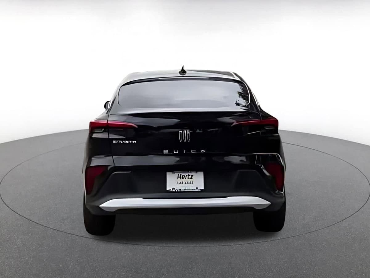 2025 Buick Envista - Image 16