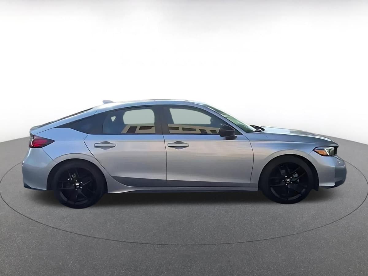 2025 Honda Civic - Image 15