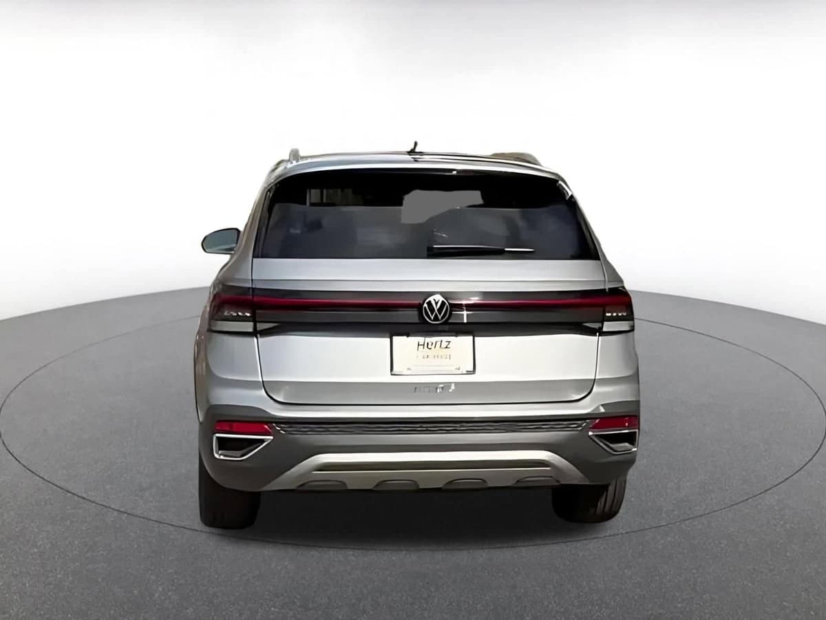 2025 Volkswagen Taos - Image 6