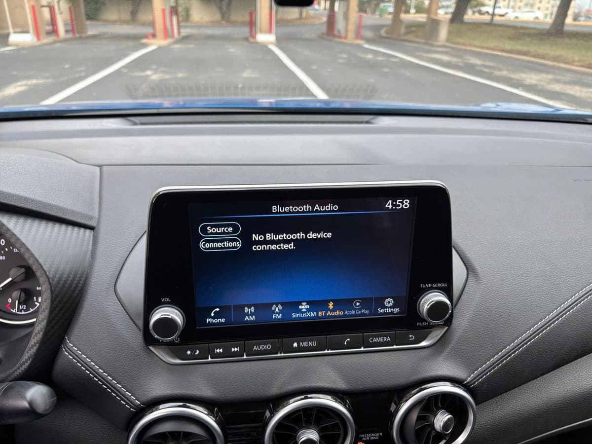 2025 Nissan Sentra - Image 17