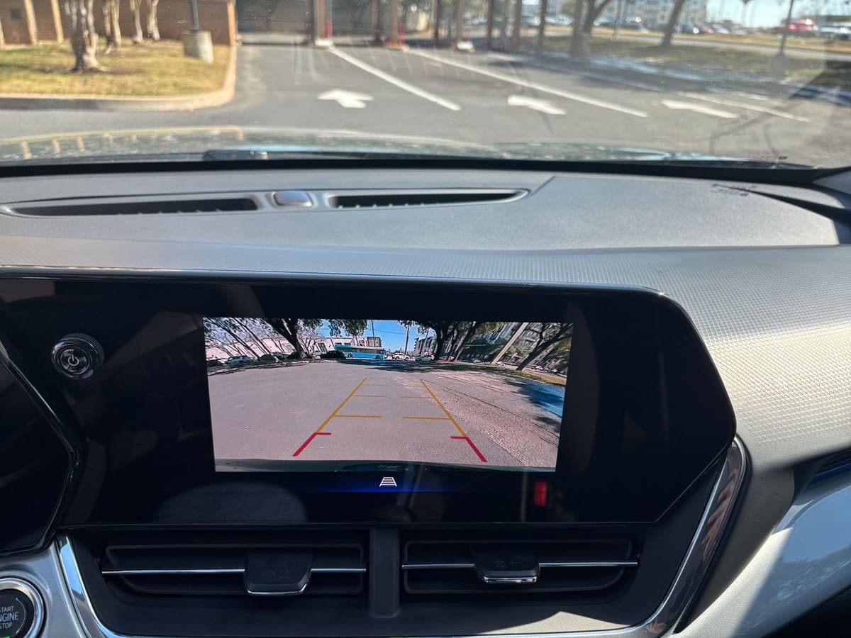 2025 Chevrolet Trax - Image 17