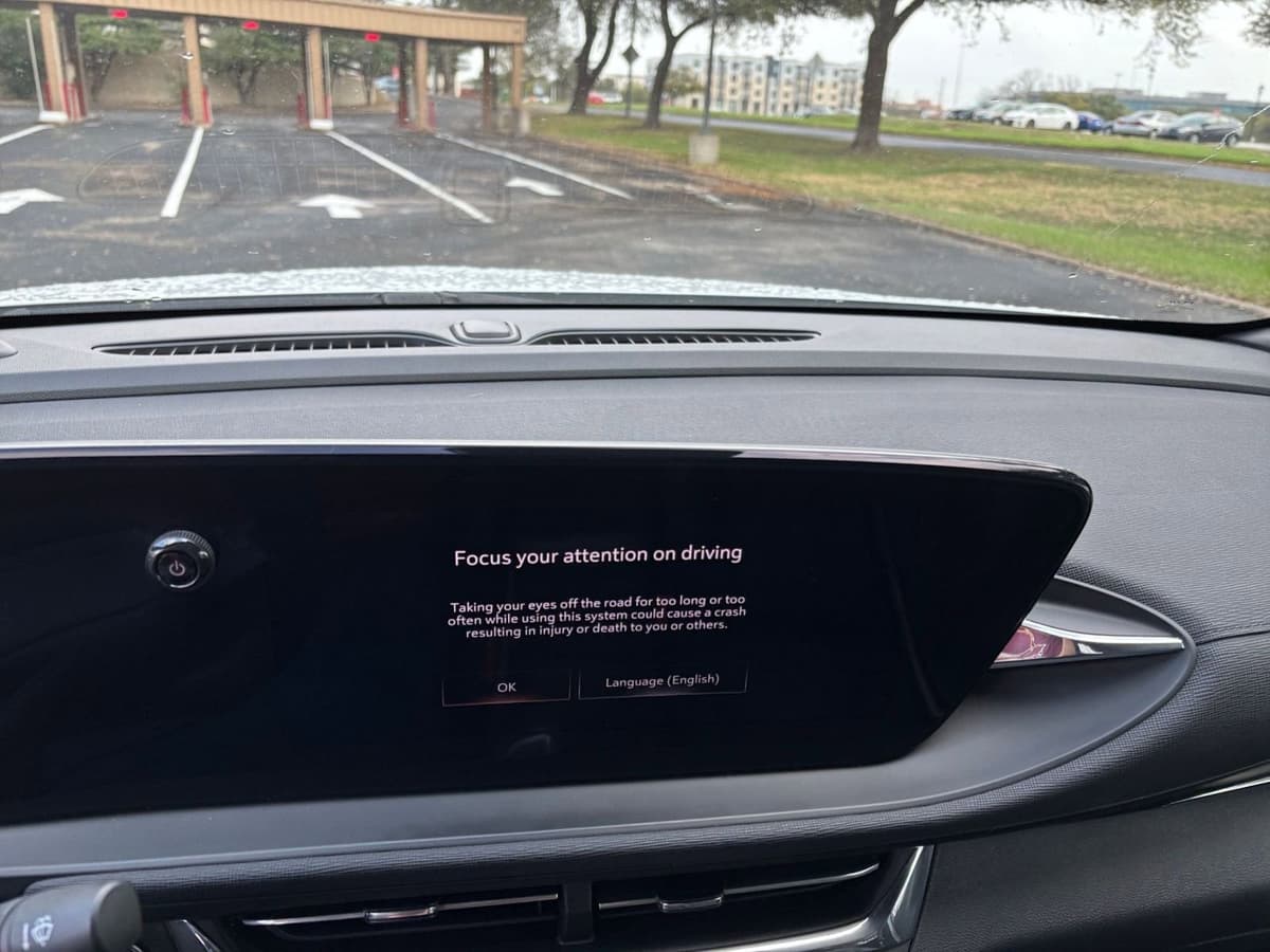 2025 Buick Envista - Image 17