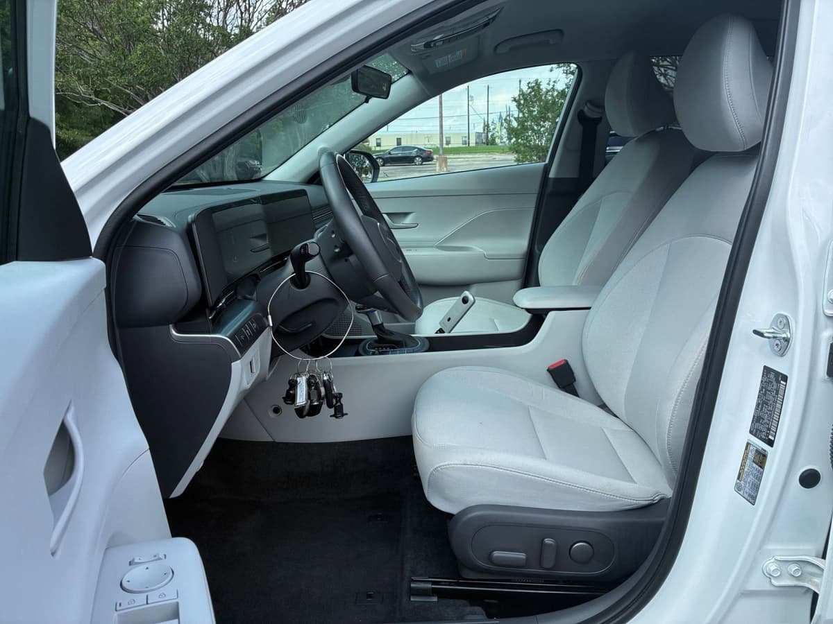 2025 Hyundai Kona - Image 22