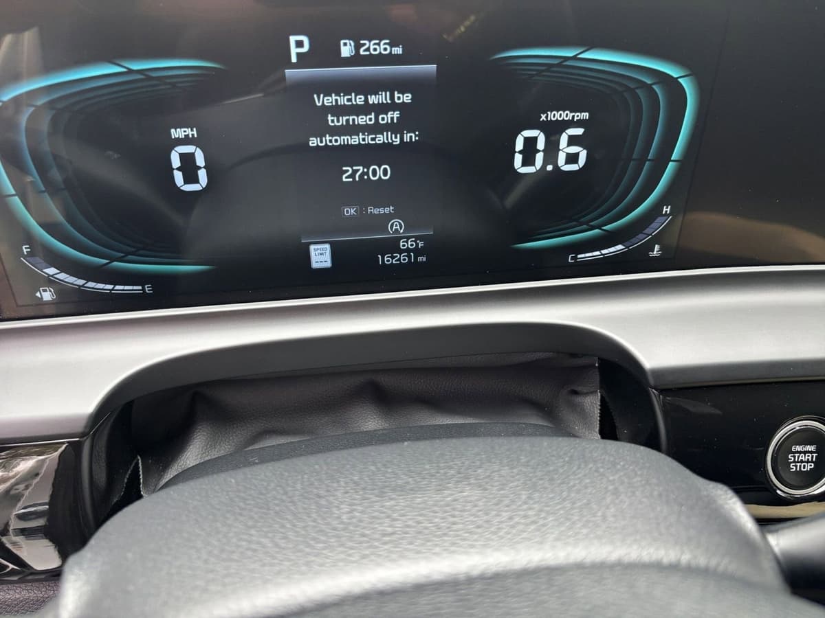 2025 Kia Seltos - Image 35