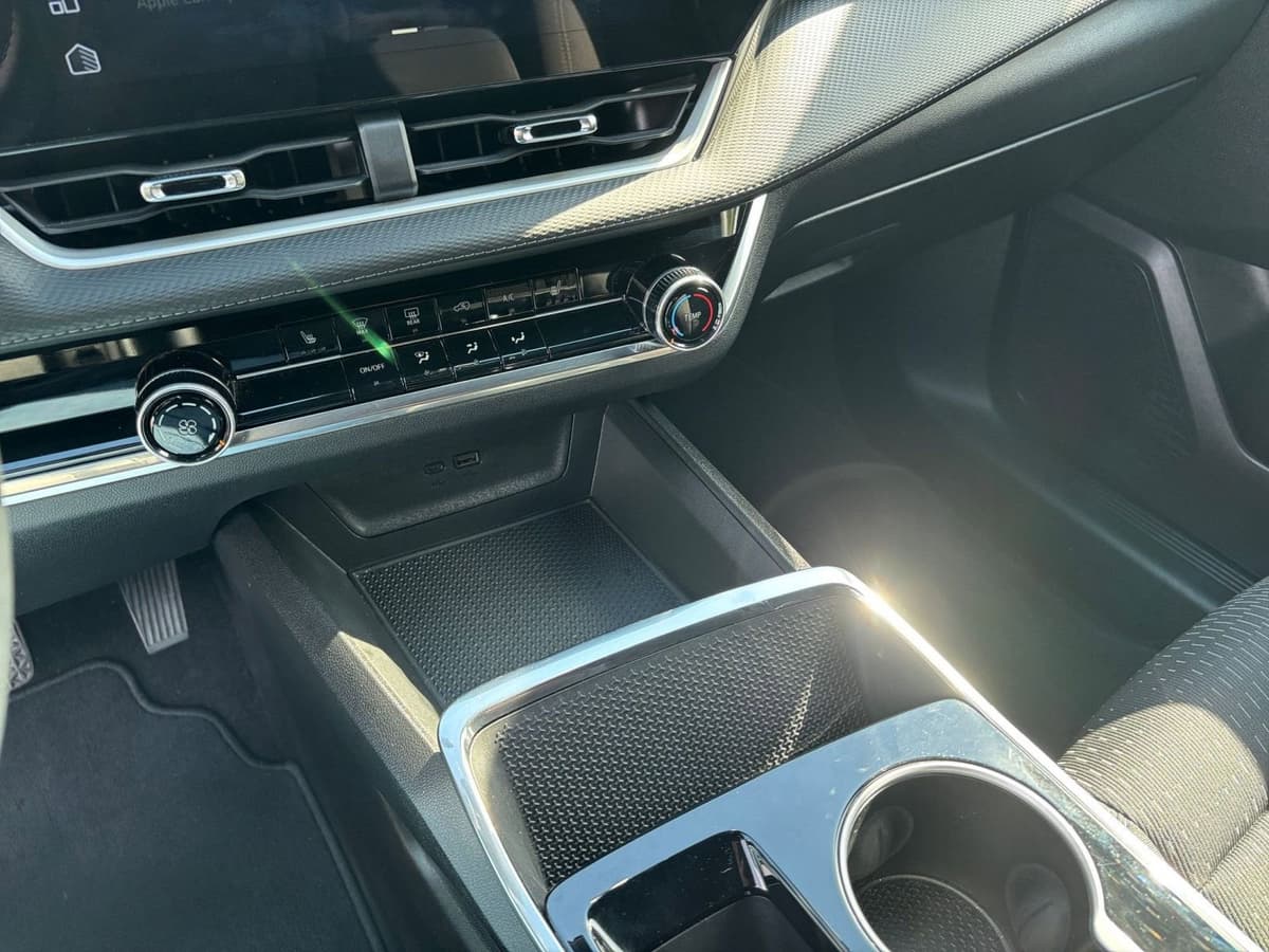 2025 Chevrolet Equinox - Image 36