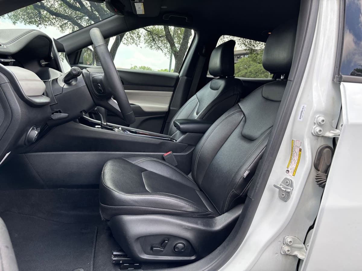 2025 Jeep Compass - Image 22