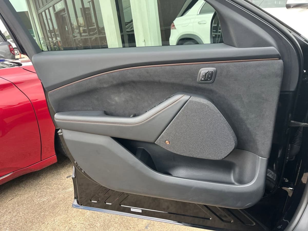 2023 Ford Mustang Mach-E - Image 23