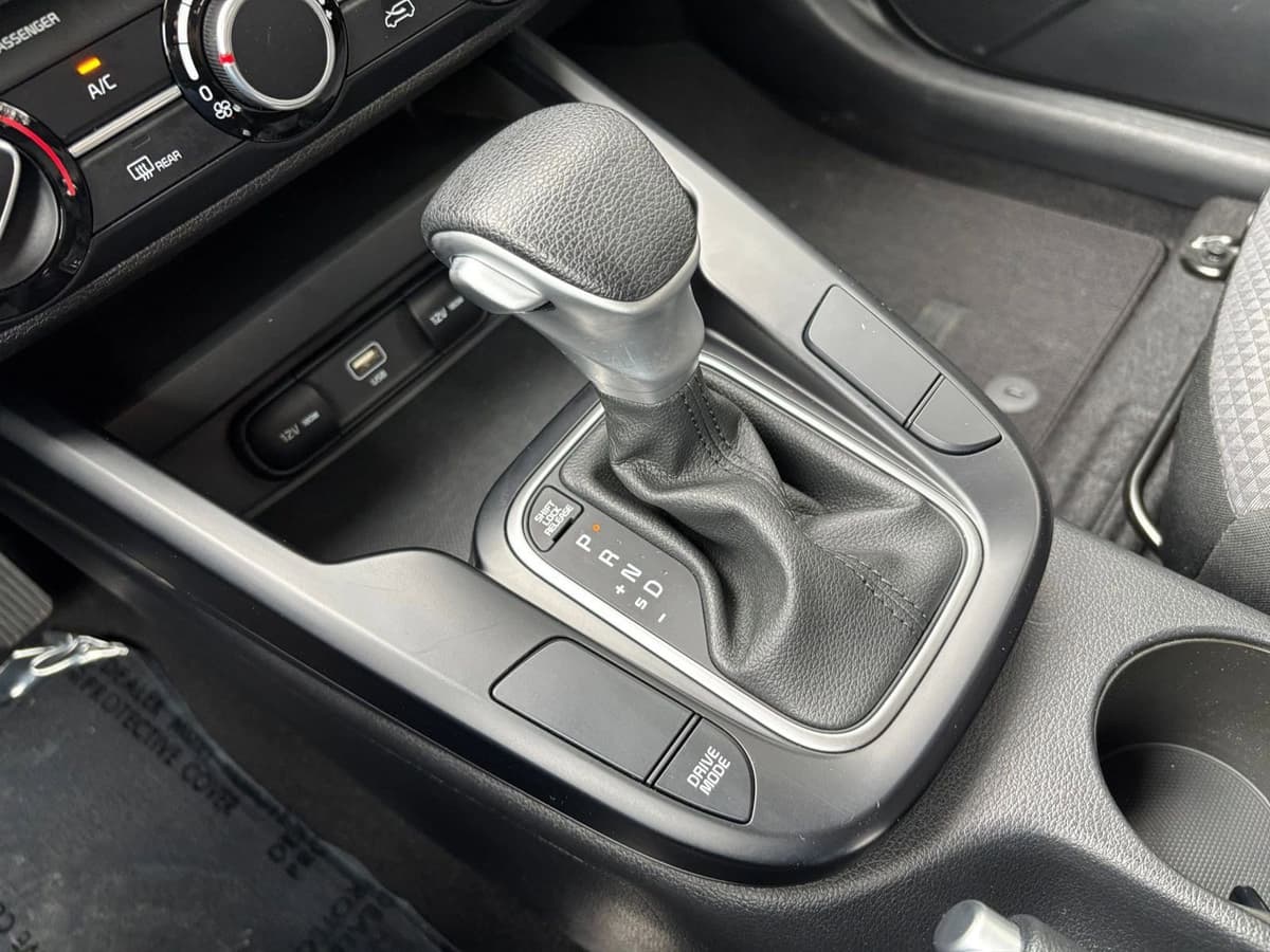 2025 Kia Soul - Image 36