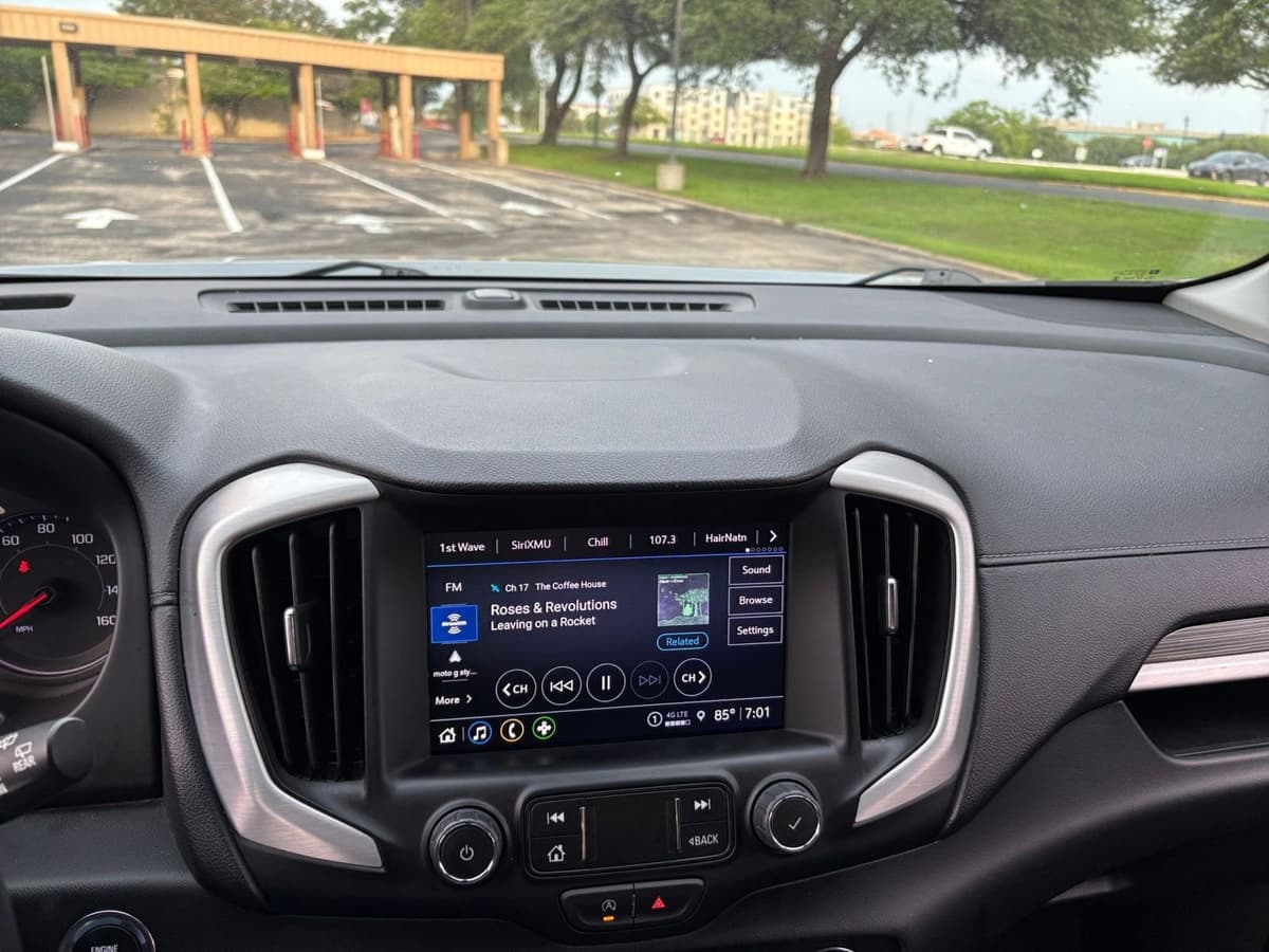 2024 GMC Terrain - Image 17