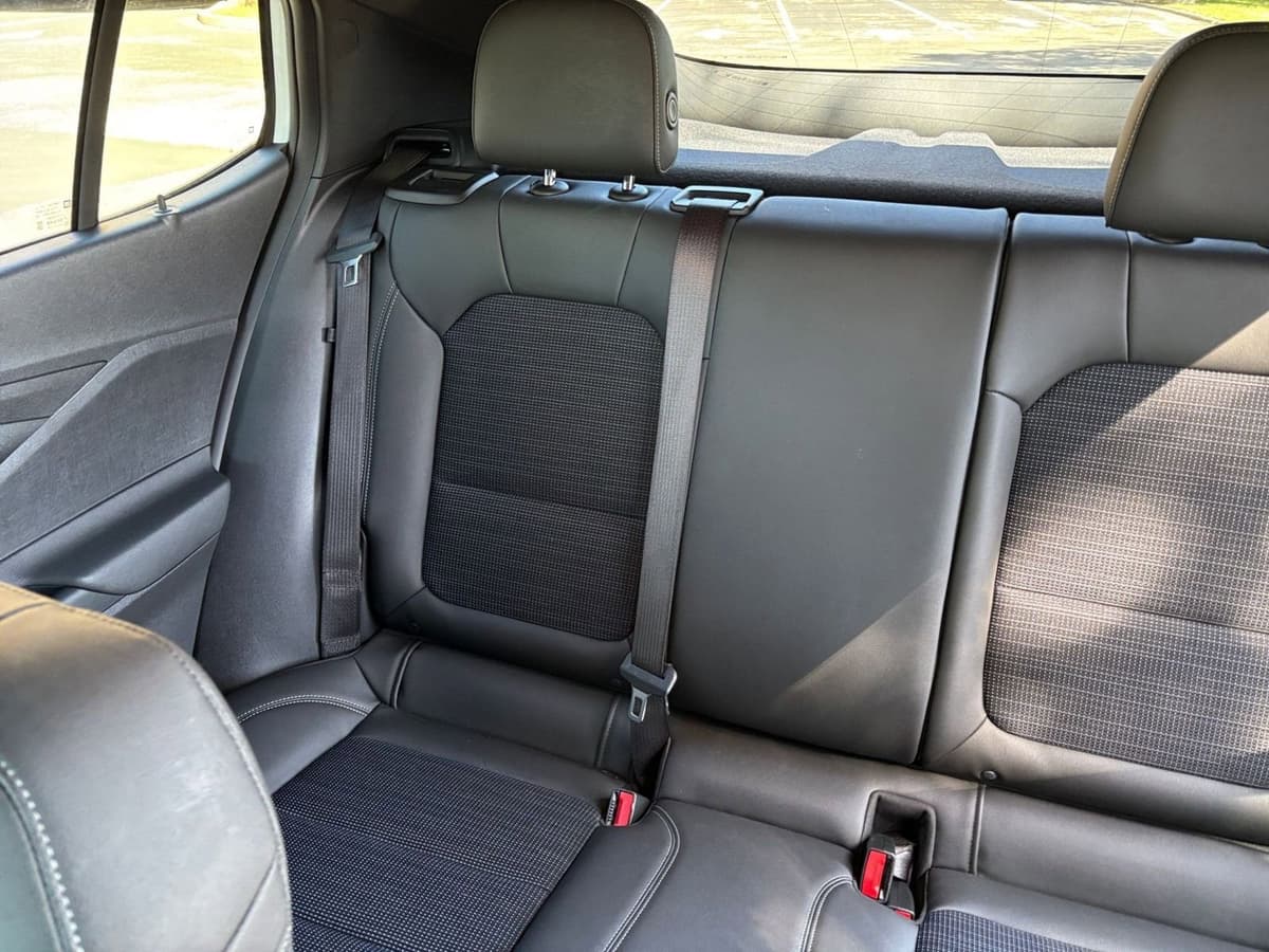 2025 Buick Envista - Image 34