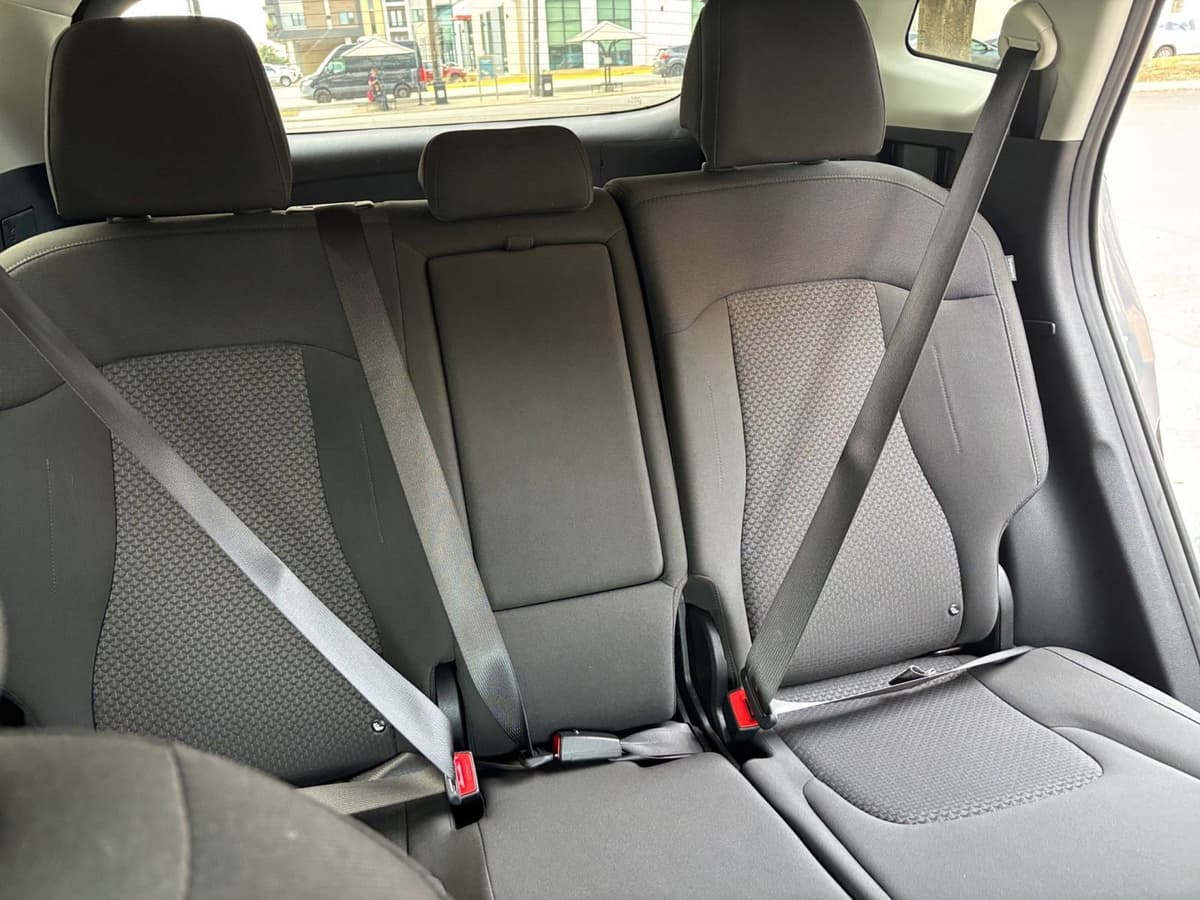 2025 Kia Sportage - Image 32