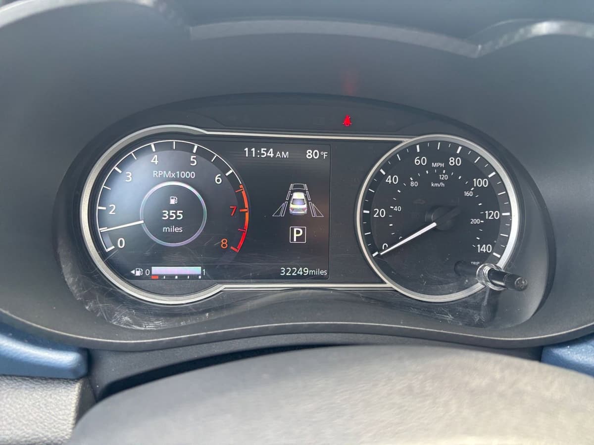 2025 Nissan Versa - Image 37