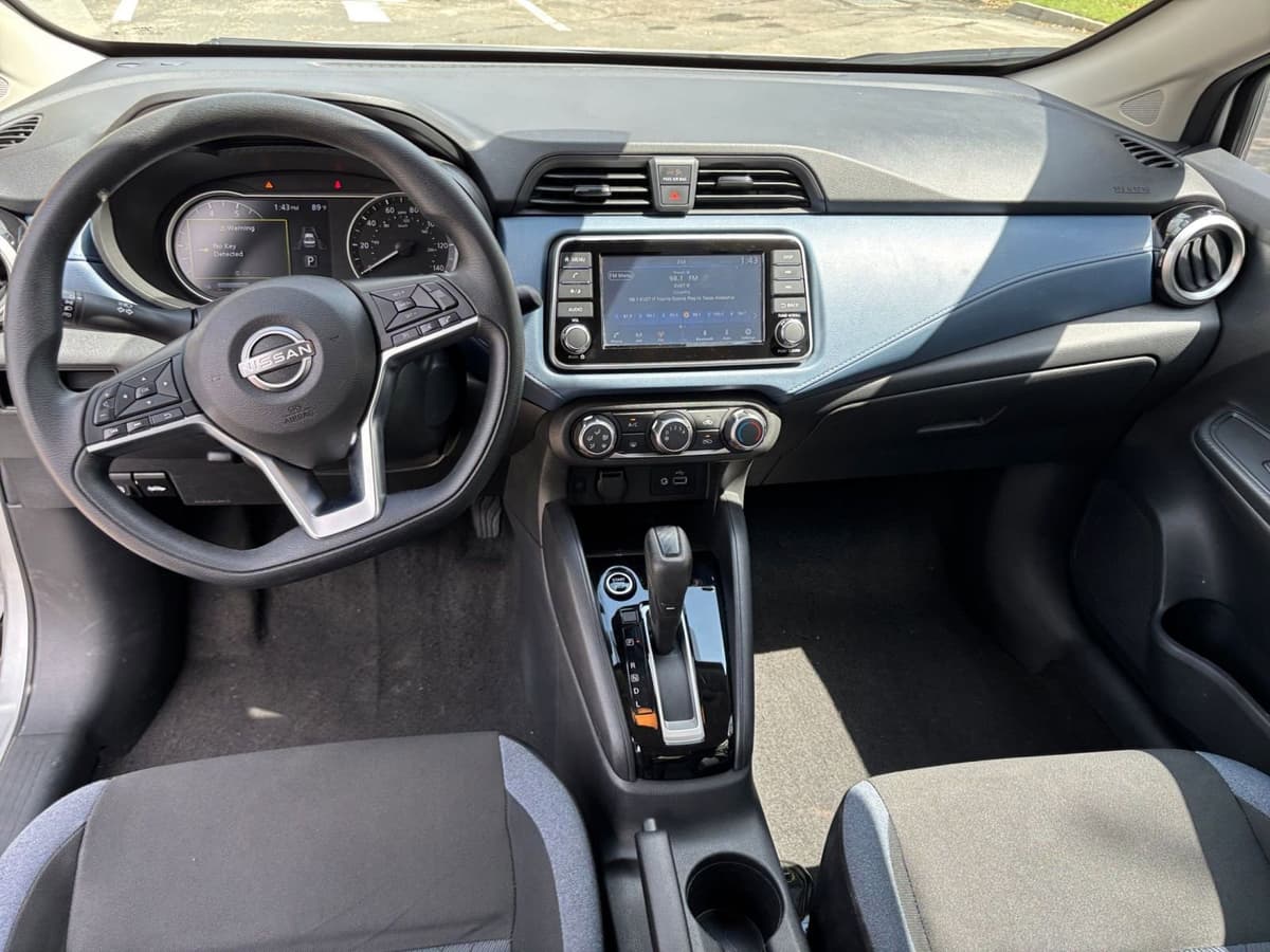 2025 Nissan Versa - Image 28