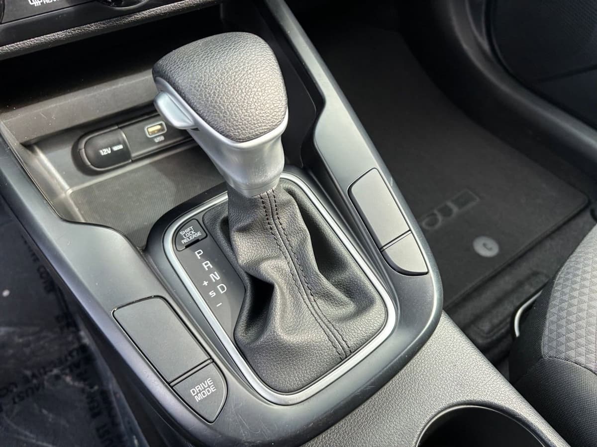 2025 Kia Soul - Image 36