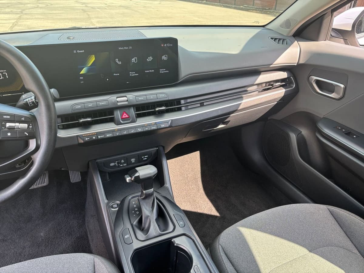 2025 Kia K4 - Image 30