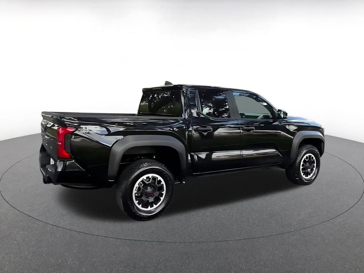 2024 Toyota Tacoma - Image 13