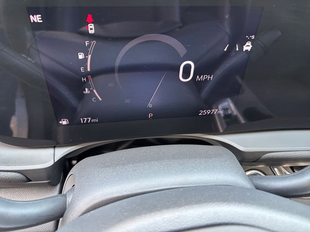 2025 Buick Envista - Image 35