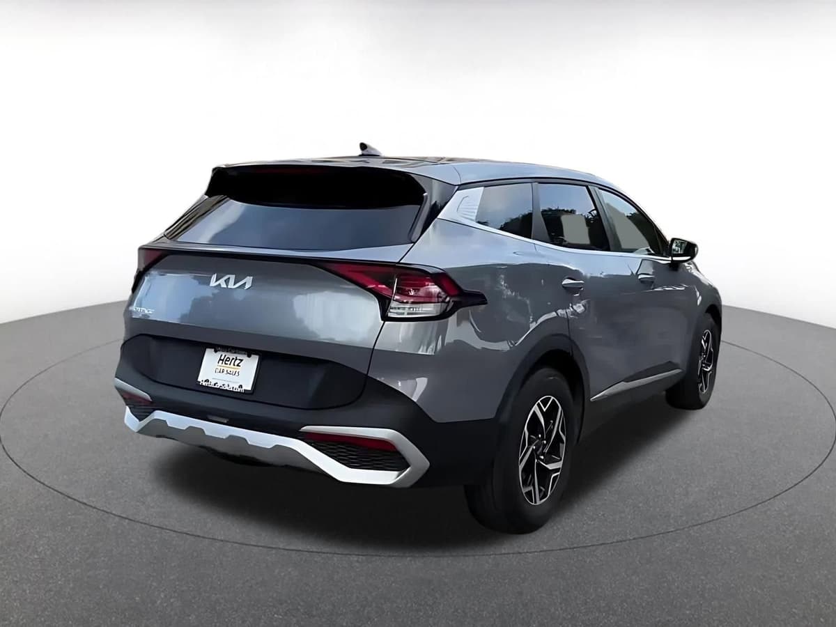 2025 Kia Sportage - Image 13
