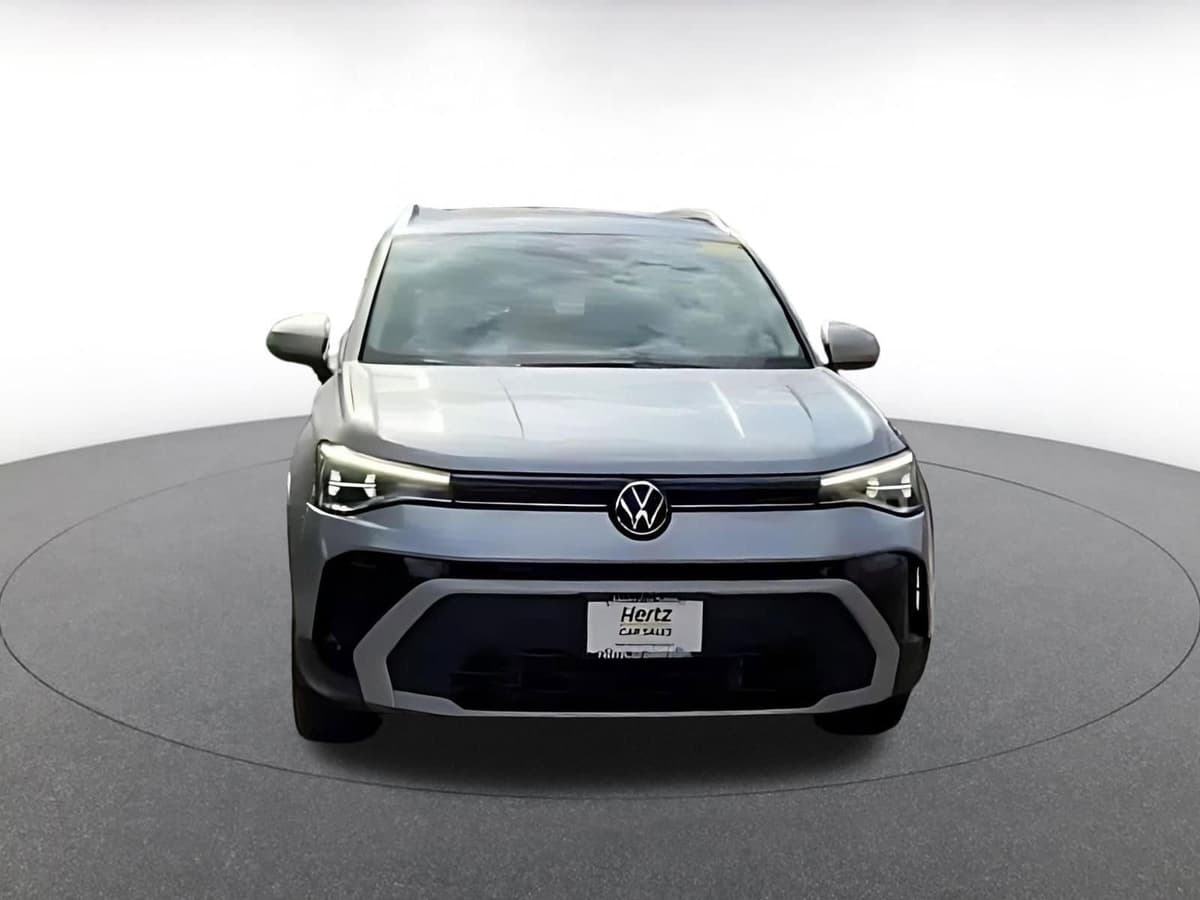 2025 Volkswagen Taos - Image 5