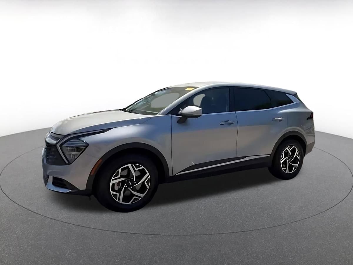 2025 Kia Sportage - Image 7