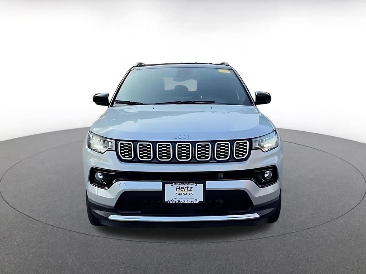 2025 Jeep Compass - Image 5