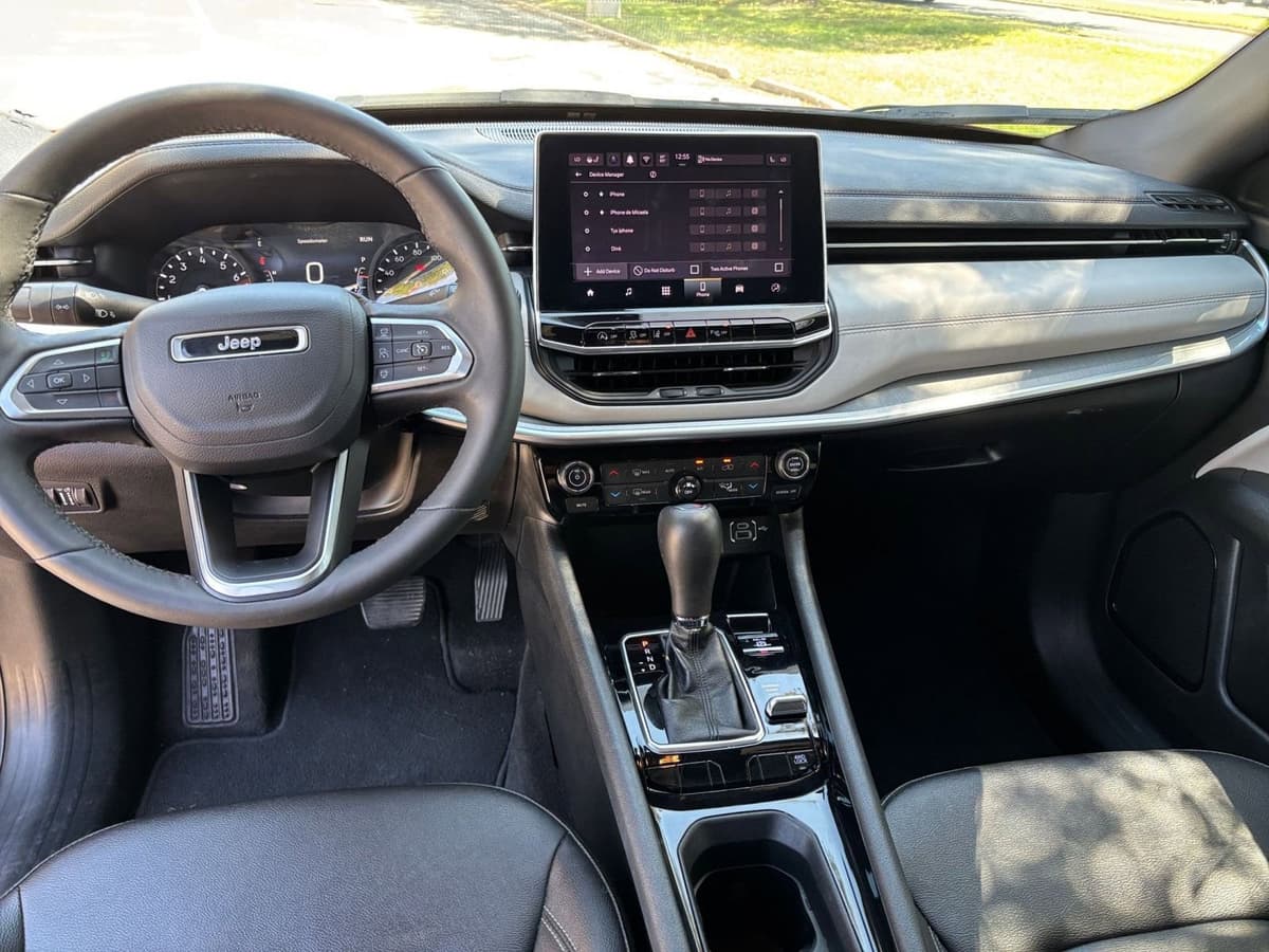 2025 Jeep Compass - Image 28