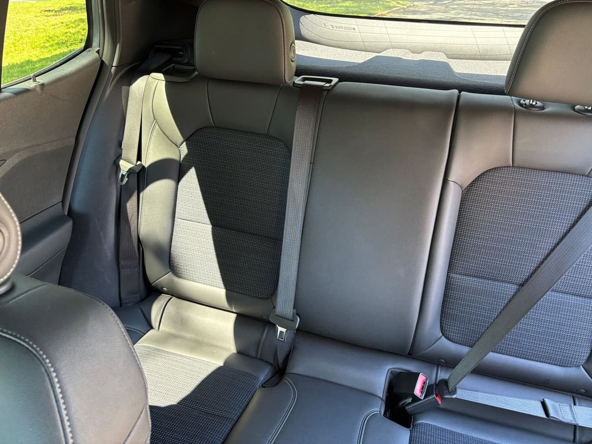 2025 Buick Envista - Image 34