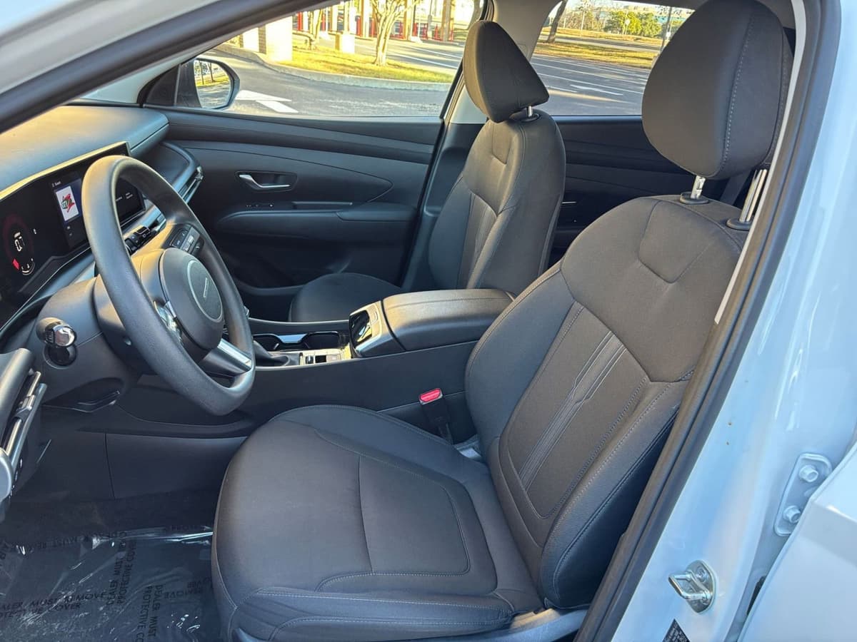 2025 Hyundai Tucson - Image 31
