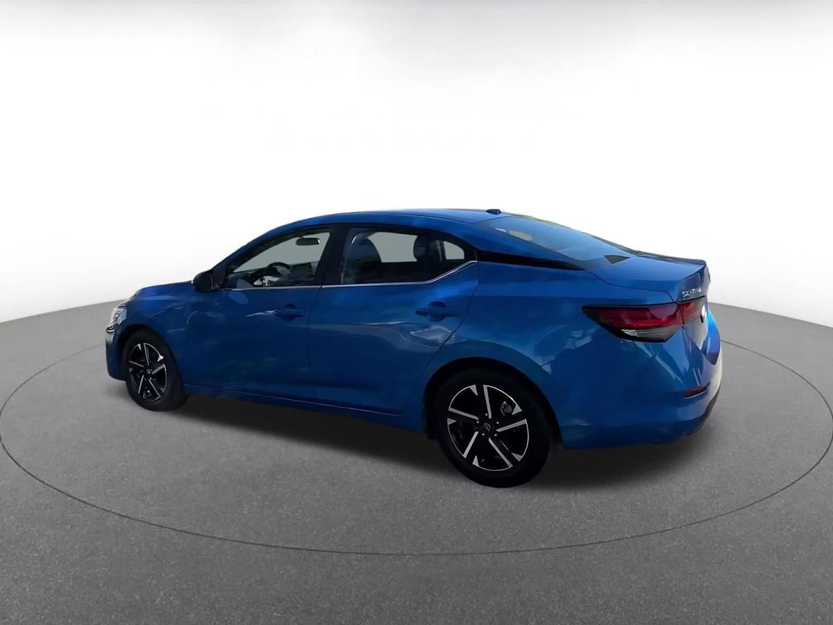 2025 Nissan Sentra - Image 10