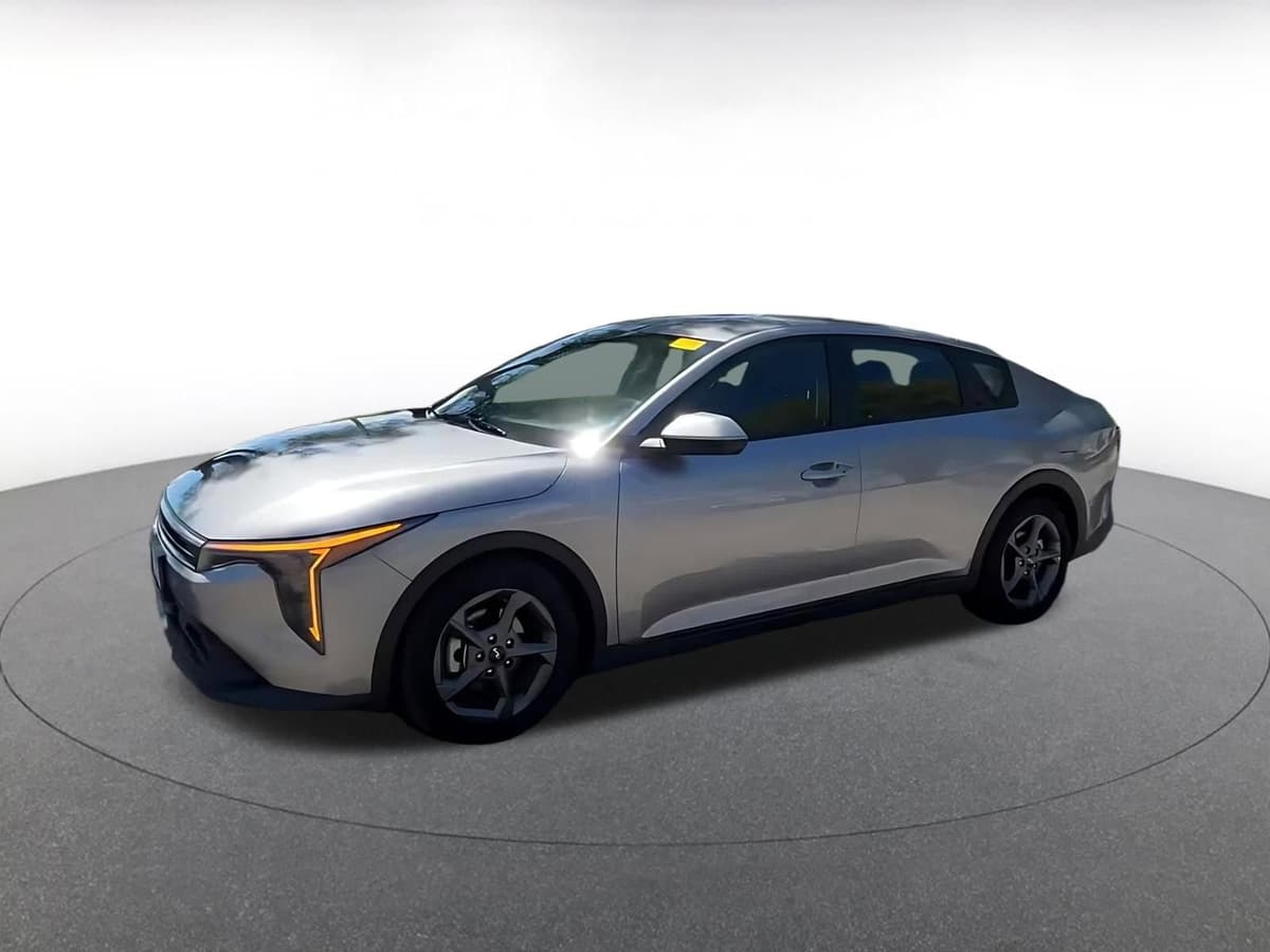 2025 Kia K4 - Image 5