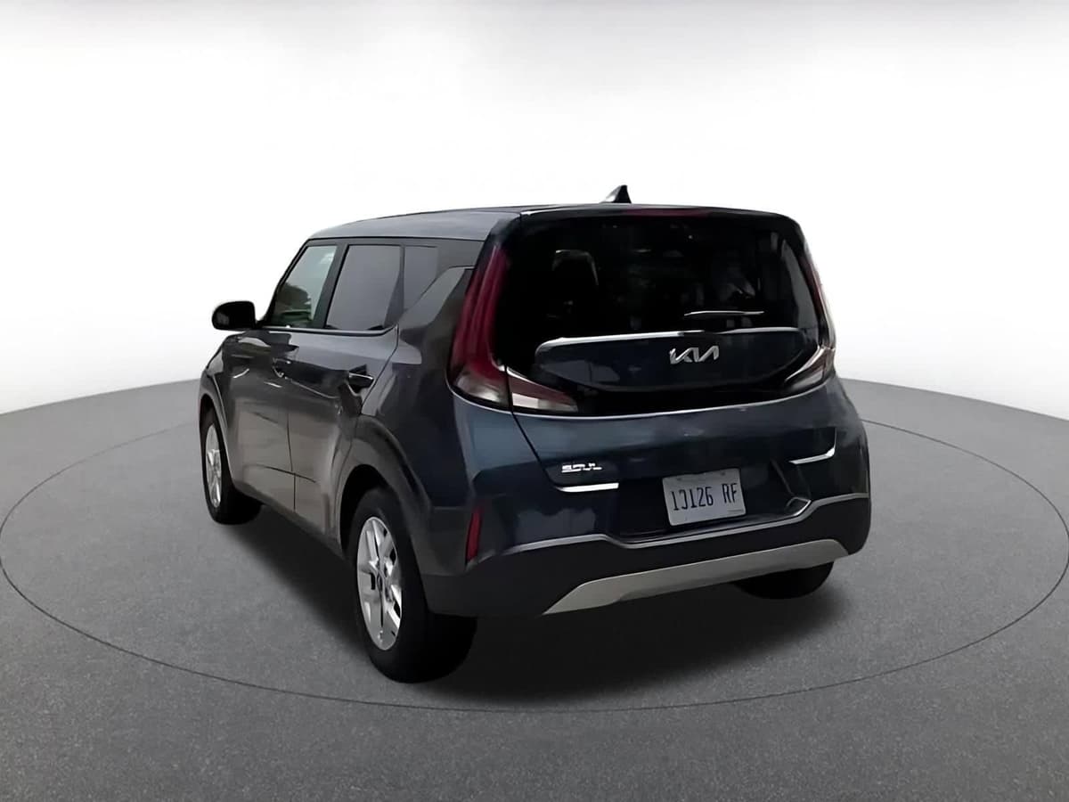 2025 Kia Soul - Image 10