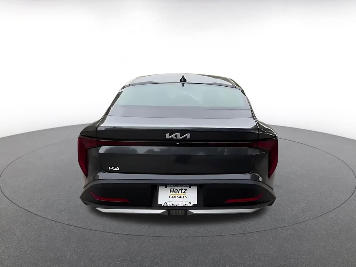 2025 Kia K4 - Image 12