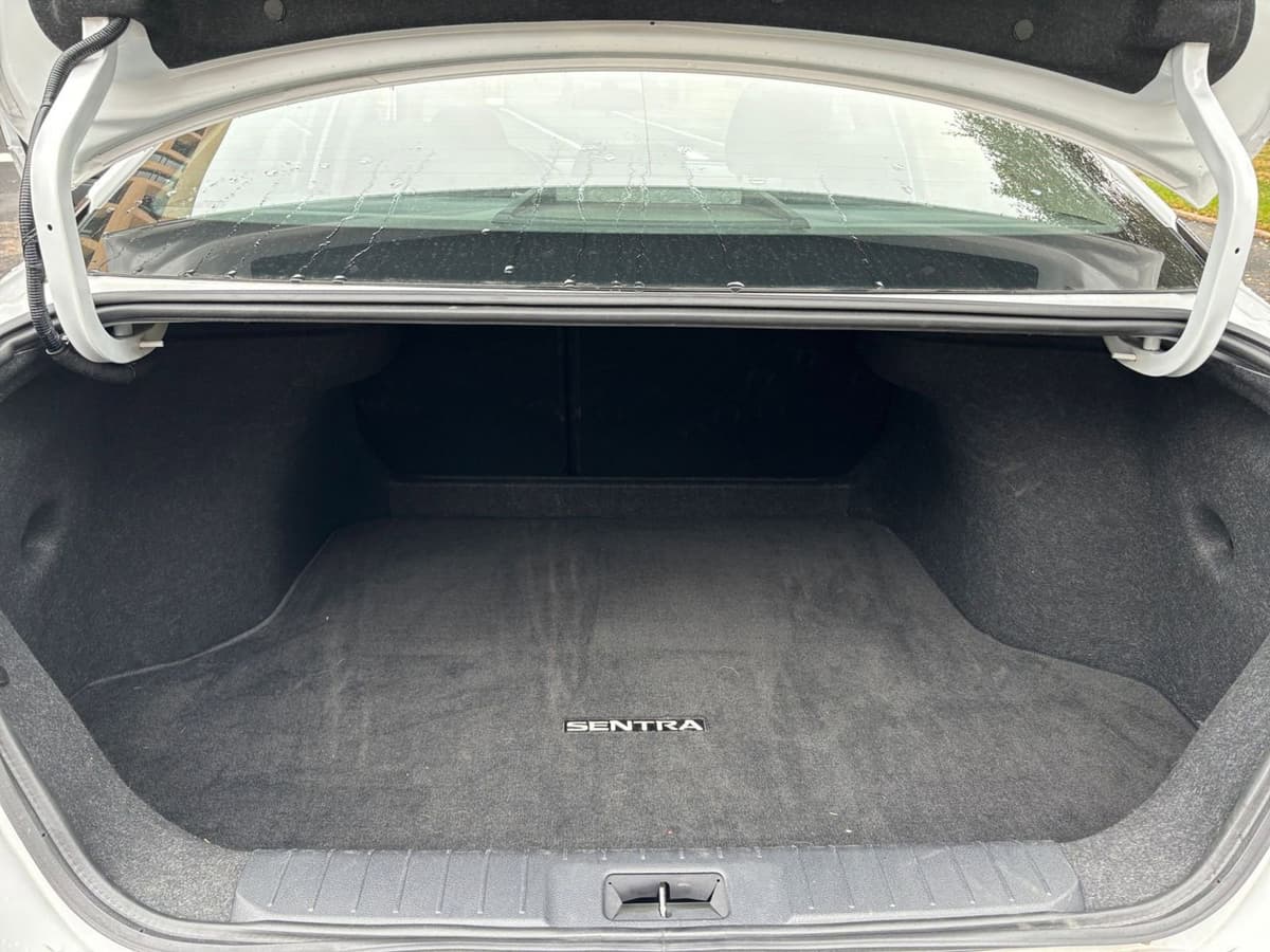 2025 Nissan Sentra - Image 26