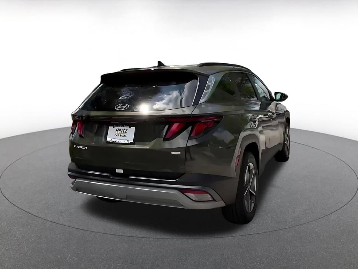 2025 Hyundai Tucson - Image 15