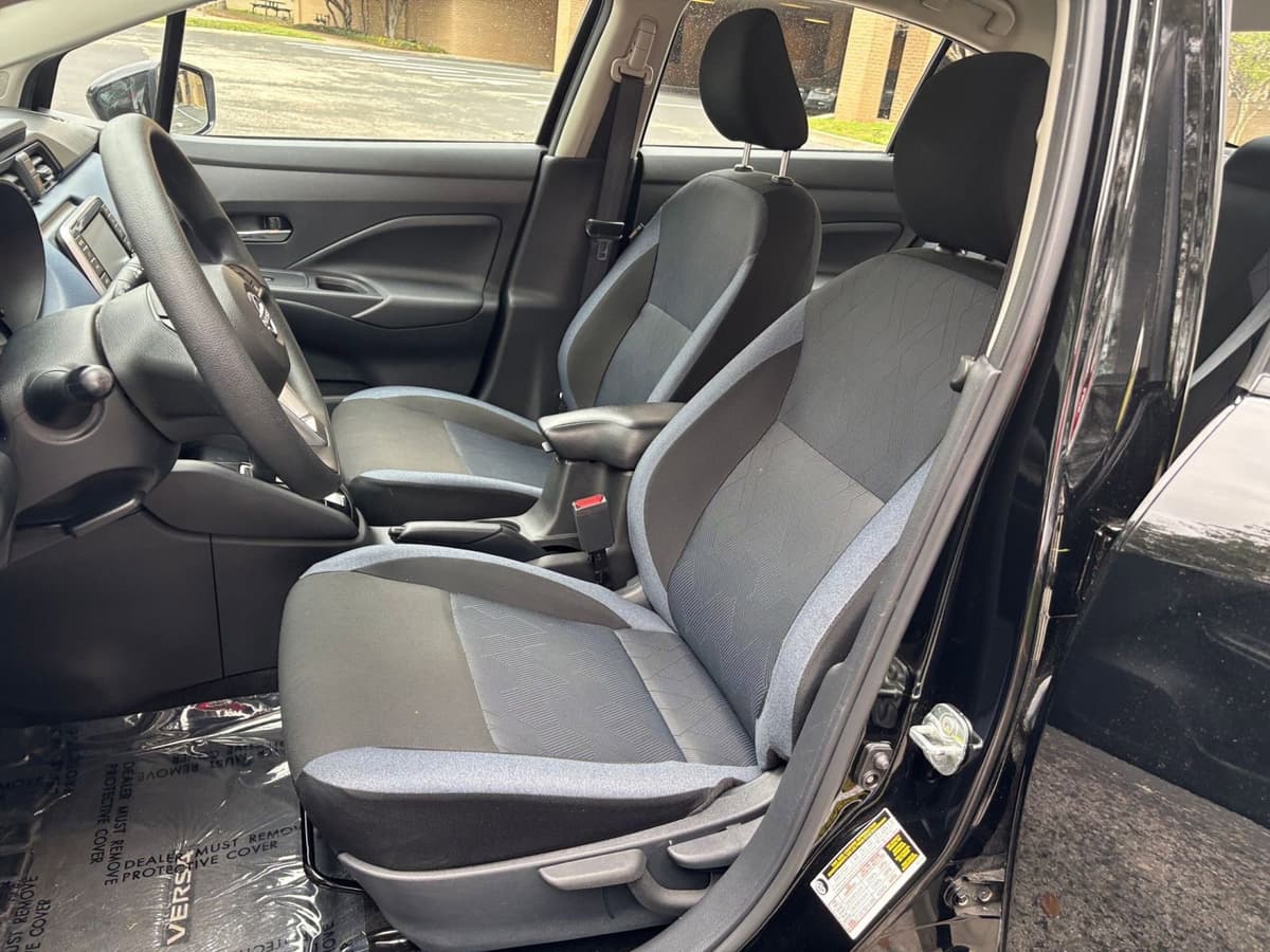 2025 Nissan Versa - Image 31